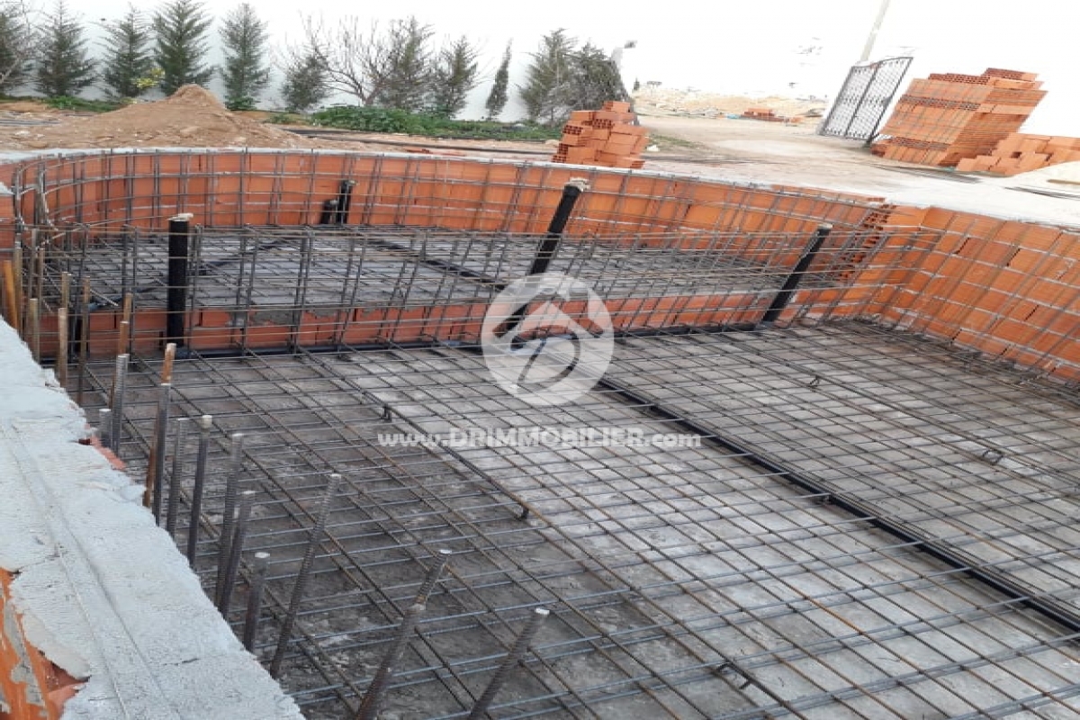 Travaux de construction d'une piscine 4.00m x 9.00m -   Notre Chantiers Djerba